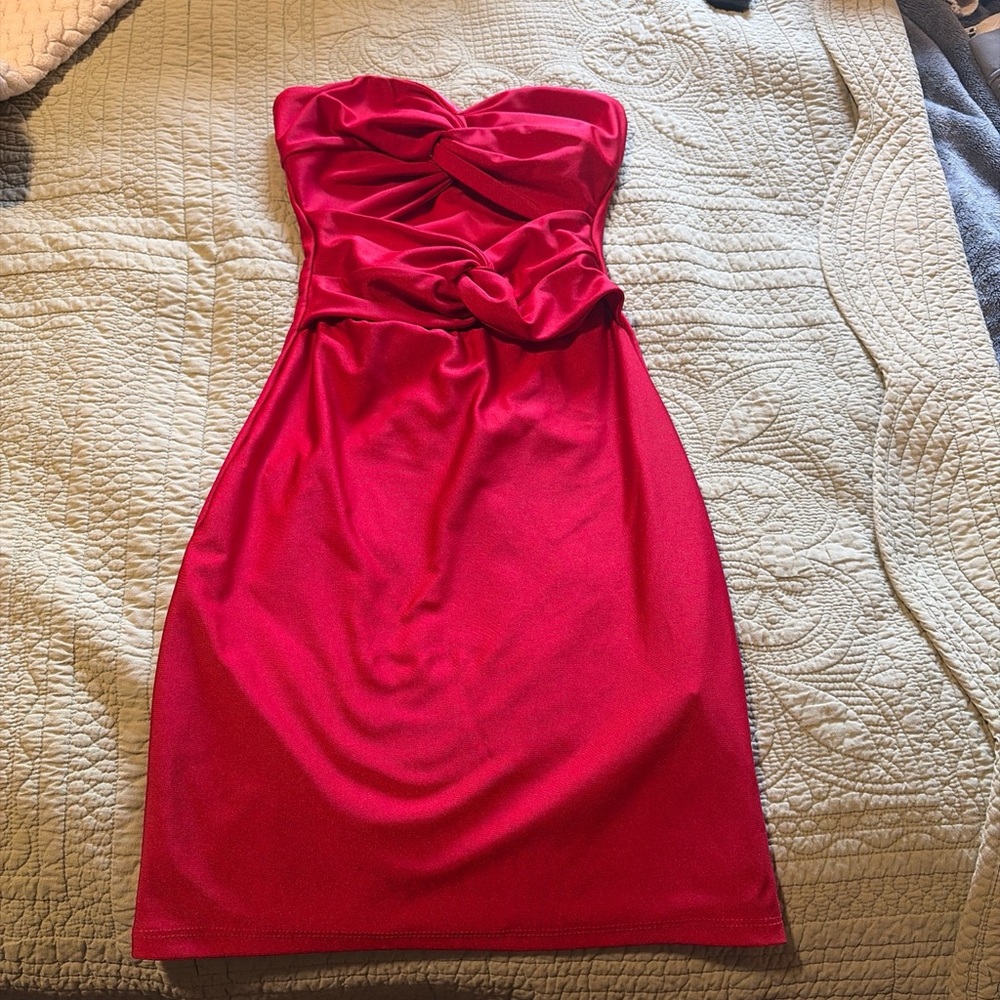 Windsor Strapless Red Dress